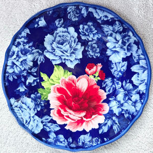 EUC The Pioneer Woman Heritage Floral Cobalt Blue Scalloped Edge Salad Plate